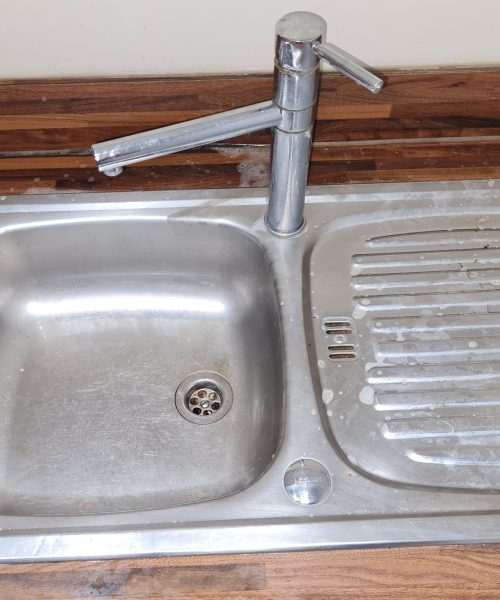 dirty sink - Skyline Cleaning